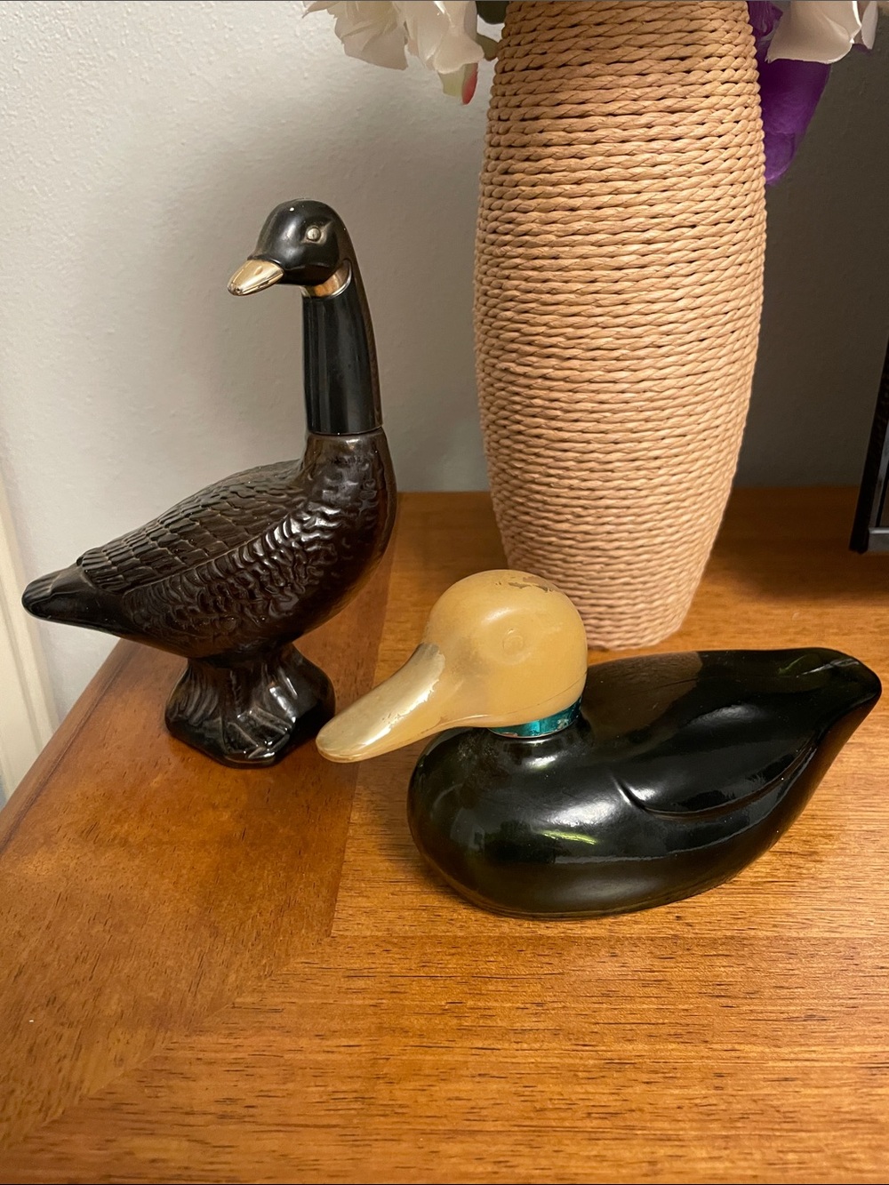 📍Lot of 2 Vintage Avon Collectibles Glass Bottles Wild Gaming Birds Goose Duck